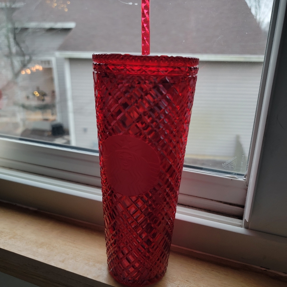 New!!! Starbucks Red Jeweled Venti 24 oz Tumbler 2021 Winter Holiday